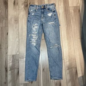 American Eagle Mom Jeans!